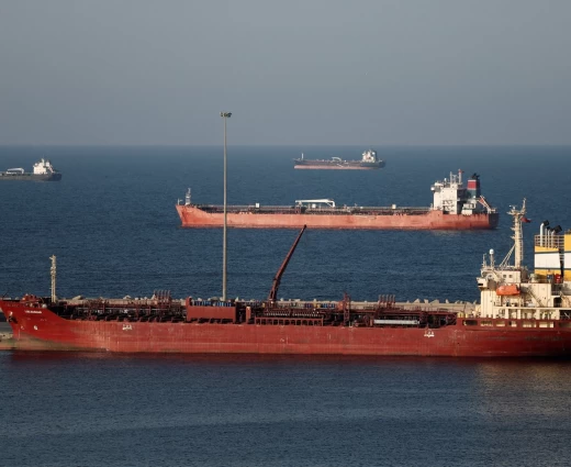 Στενά του Ορμούζ: Το Plan Β των πετρελαιοπαραγωγών κοστίζει 55 δισ. – Αλλά ίσως αξίζει κάθε δολάριο